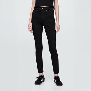 GAP High-Rise True Skinny Jeans